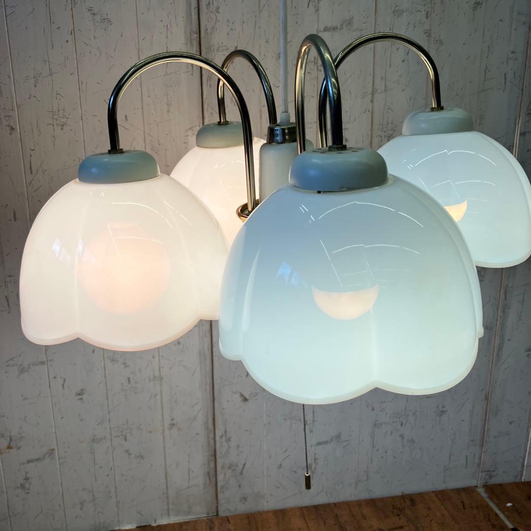 ① 丸善電機 ラッキー 花モチーフ 4灯シャンデリア 白熱灯器具 テーブルライト ②丸善電機 ラッキー 花モチーフ 4灯シャンデリア 白熱灯器具 テーブル