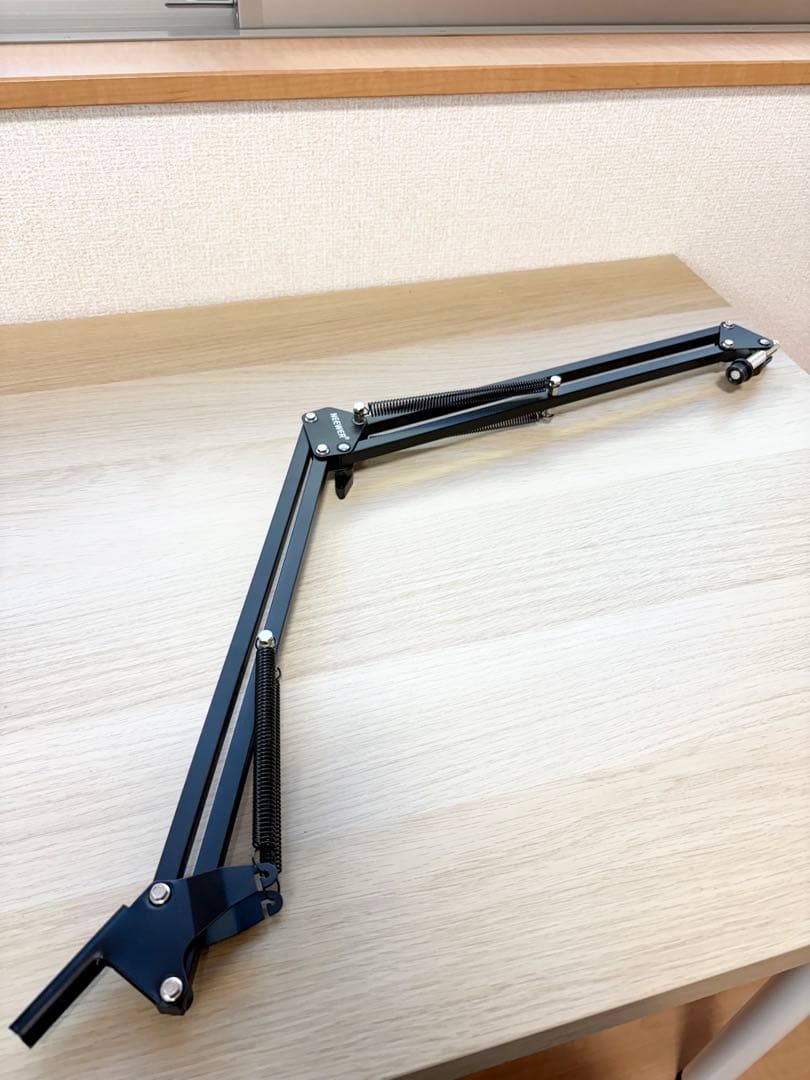 【中古】SHURE MV7 三脚スタンド　アームスタンド付き