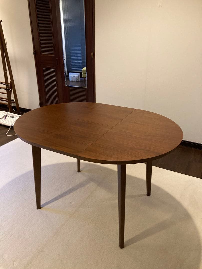 ウォールナット円形ダイニングテーブル 折りたたみ式(値下げ交渉可)