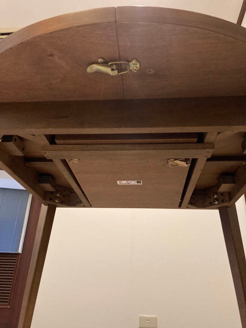 ウォールナット円形ダイニングテーブル 折りたたみ式(値下げ交渉可)