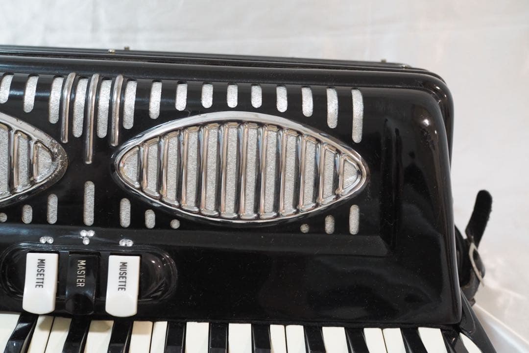 Crucianelli クルチャネッリ アコーディオン 41鍵盤120ベースの通販は