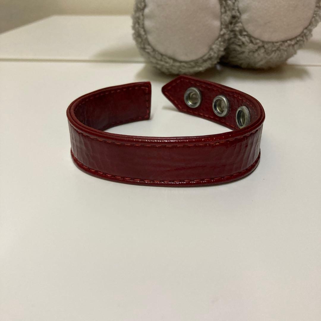 クロムハーツエナメルレザーブレスレット