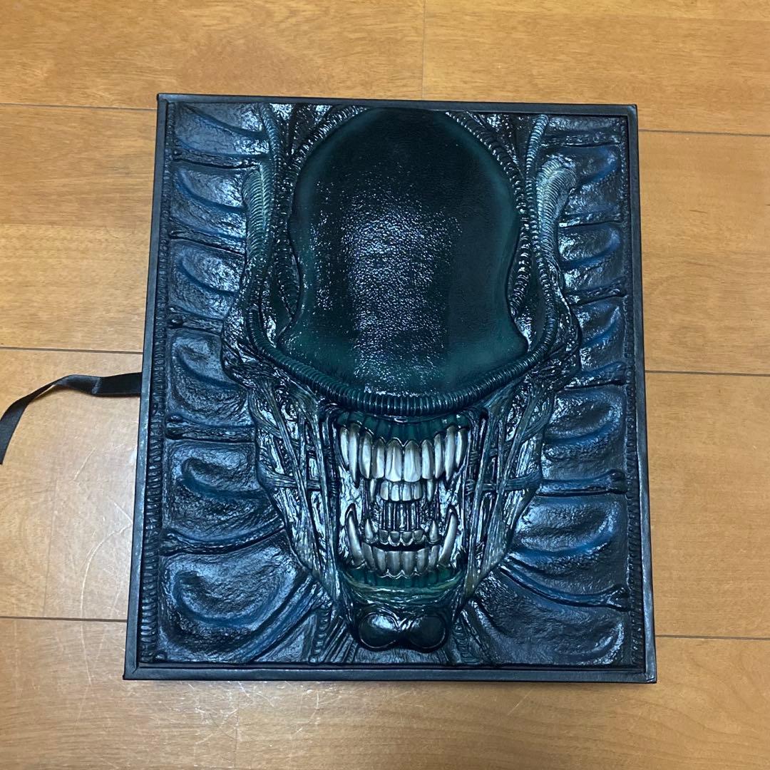 ウェイランド・ユタニ エイリアン・レポート ブック コレクターズエディション