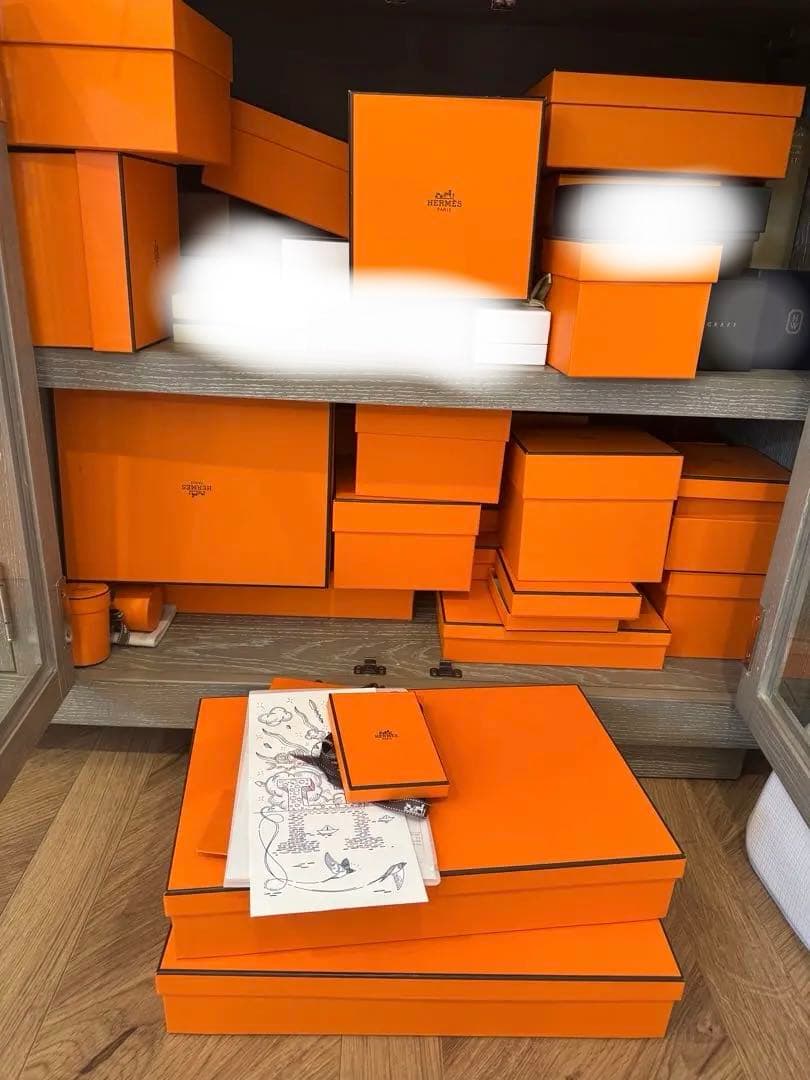 エルメス 空箱 ブランド 布袋 ショッパー 大きめダンボールに全部で30