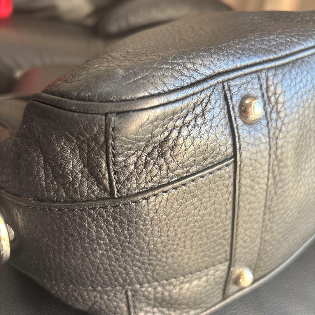 美品TOD'S レディースショルダーバッグ　ワンショルダーバッグ