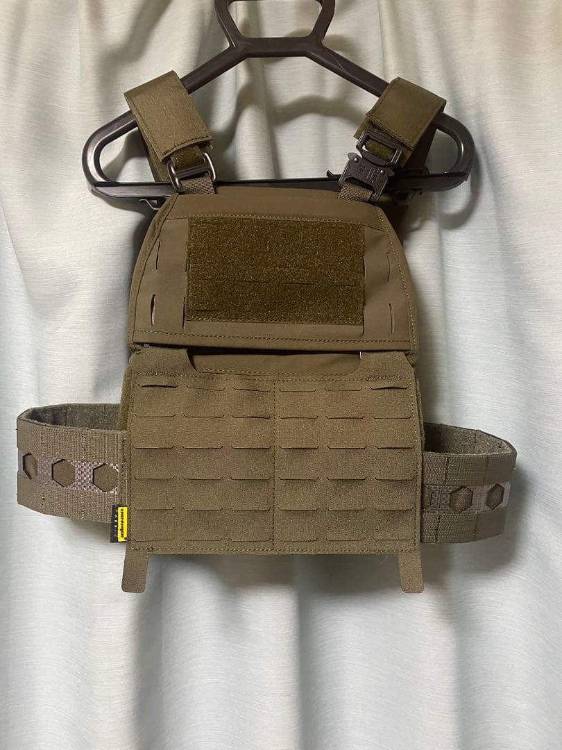 実物生地　ENERSON製　FCPC V5 プレートキャリア RG EMERSON FCスタイル FCPC V5 プレートキャリア Black | サバゲー装備品