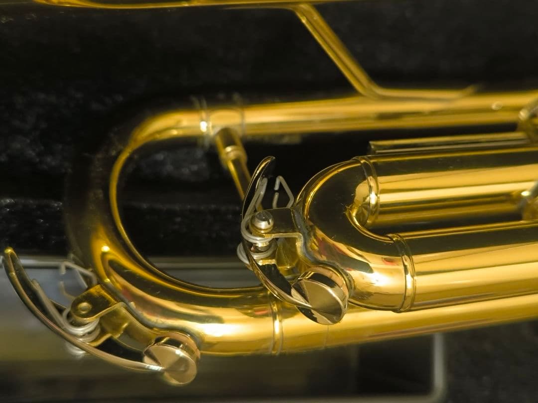 金色トランペット本体 70マウスピース付き、未使用品