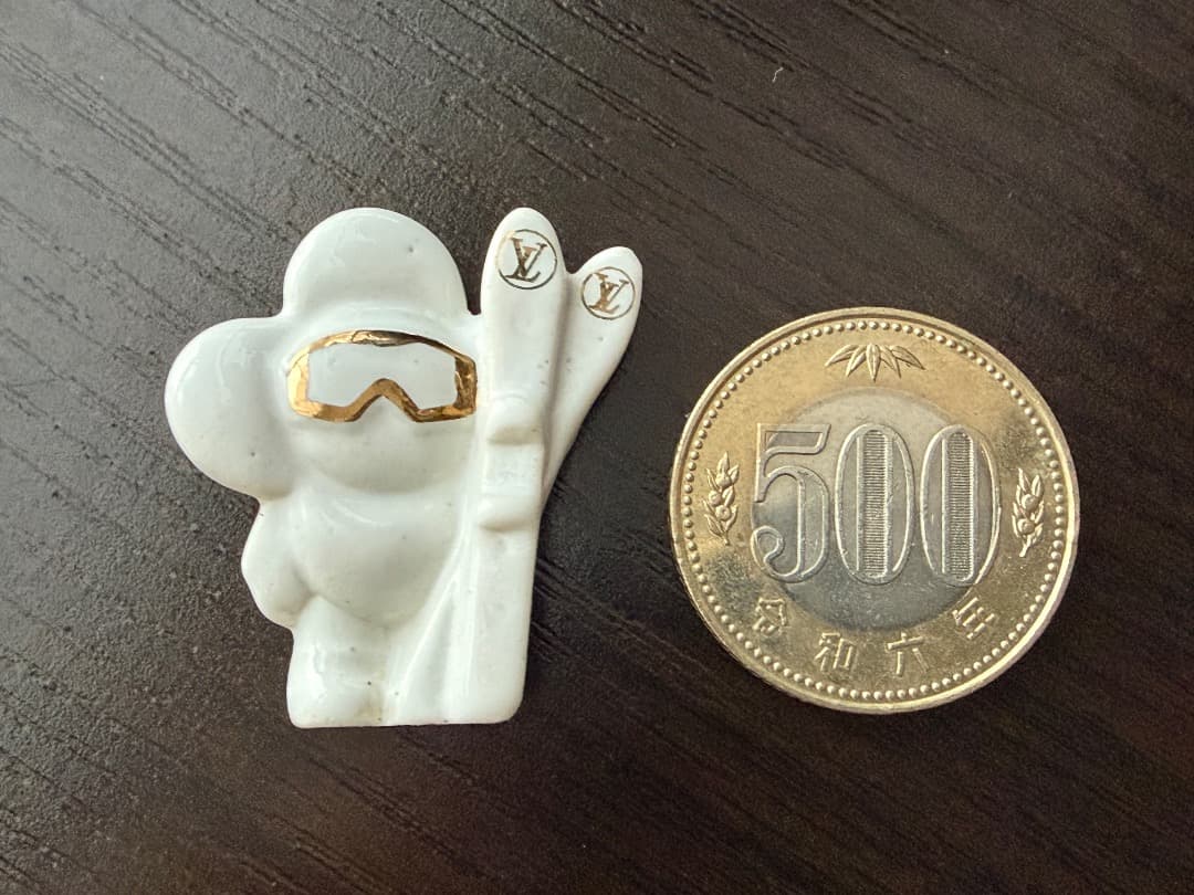 2026年のルイ・ヴィトンのガレット・デ・ロアの”ヴィヴィエンヌ”フェーヴ