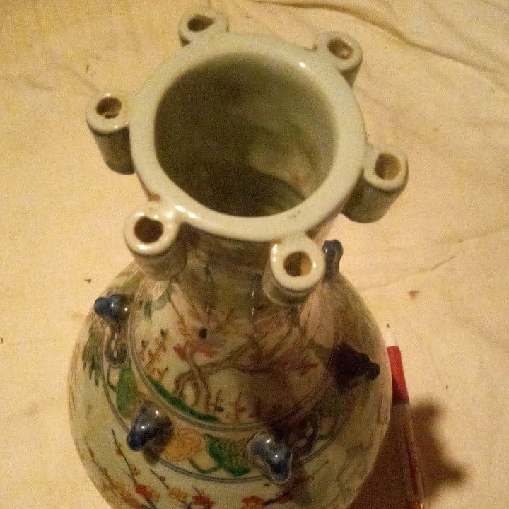 中国陶磁器 明万歴赤絵浮き彫り壺