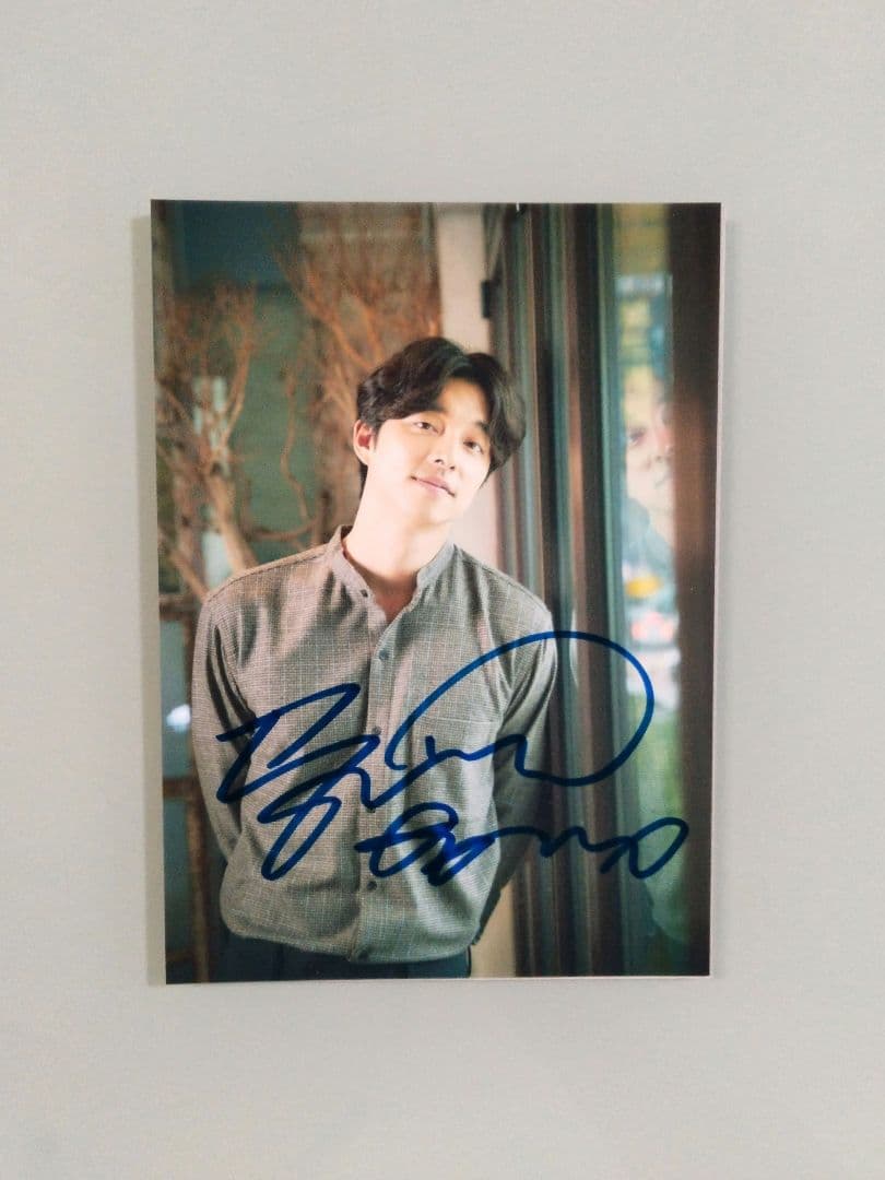 セール中…コン・ユ直筆サイン入り2Lサイズ写真…Gong Yoo…静かなる海‥