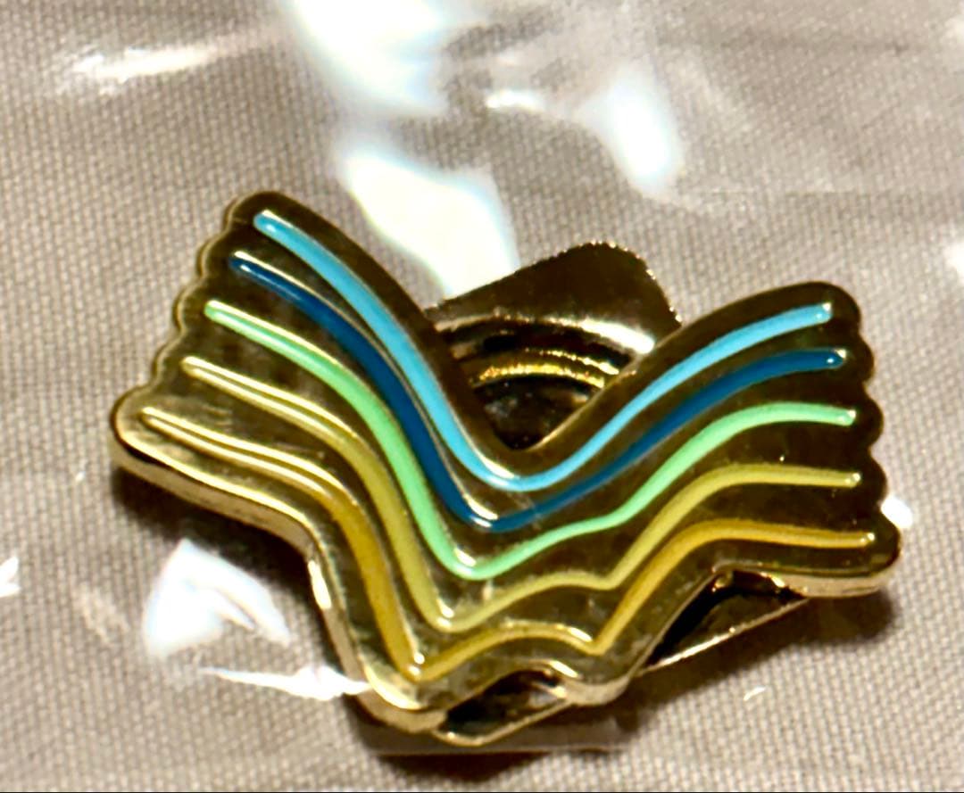 関西万博クウェート館 貴重ピンバッジ未開封 - メルカリ