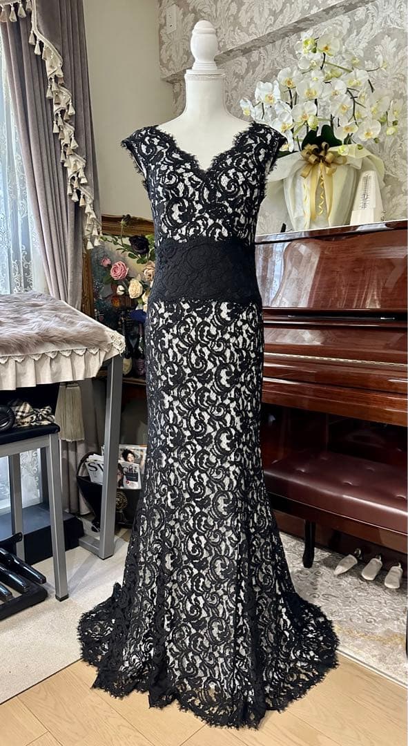 EC・青山サロン限定】ブルー グラデーション刺繍レース ロングドレス