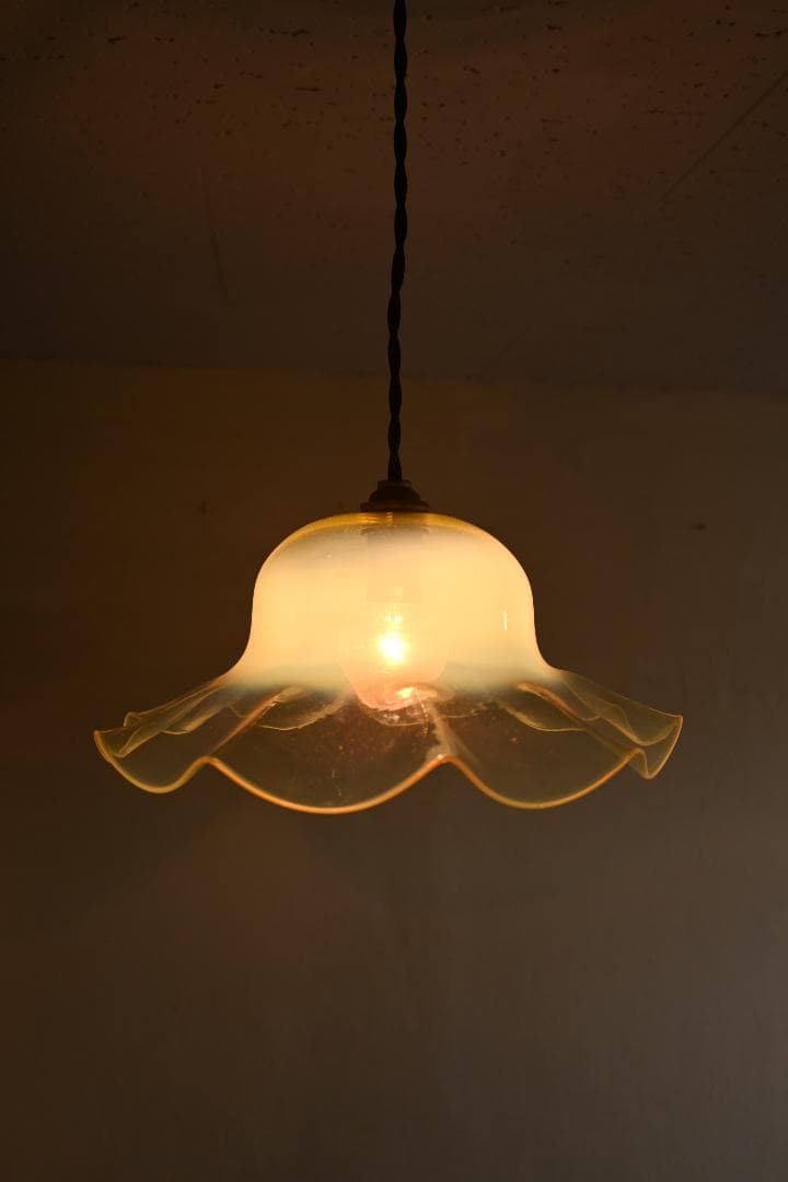 イギリス ヴァセリンガラス アンティーク シェード ウランガラス 照明