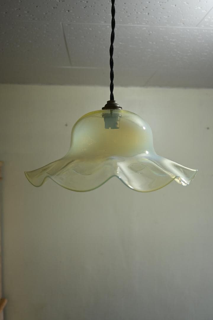 イギリス ヴァセリンガラス アンティーク シェード ウランガラス 照明