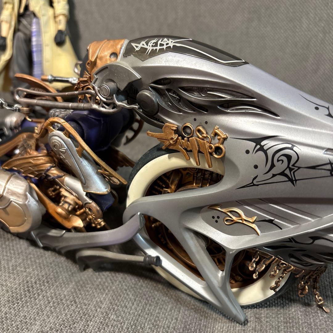 FINAL FANTASY XIII Play Arts 改 フィギュア