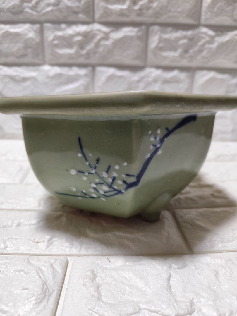 盆栽鉢 梅文 青磁染付 植木鉢 六角 　三本足