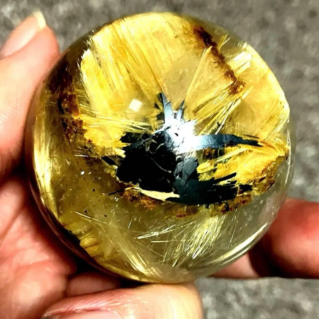 超絶綺麗✨48mm ゴールドタイチンルチルクォーツ 丸玉 スフィア 金針水晶