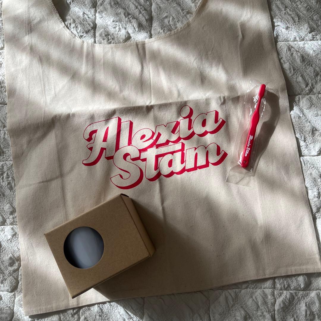 新品】ALEXIA STAM 福袋 バッグ はぶらし コップ 3点セット - メルカリ