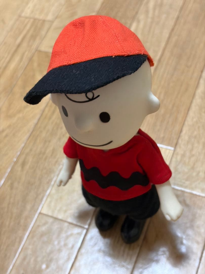 Determined AVON Peanuts スヌーピー ソフビ チャーリー