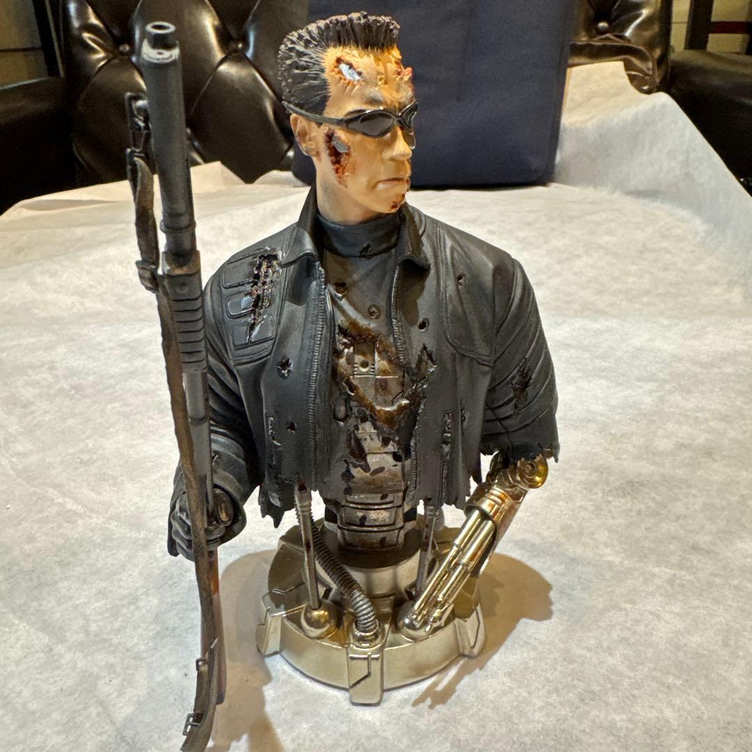 ジェントルジャイアント　ターミネーター3 T-850バトルダメージ フィギュア