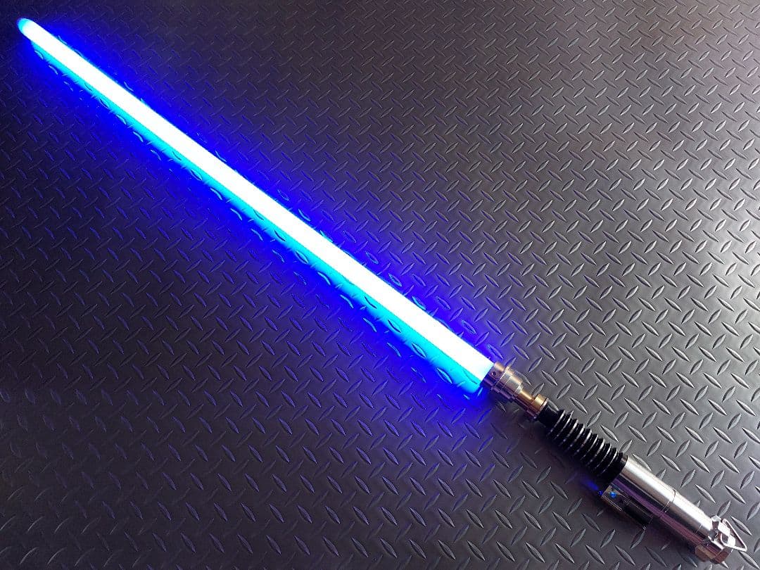 カスタムライトセーバー【LukeROTJ V1 Variant】XENO3新品 充電