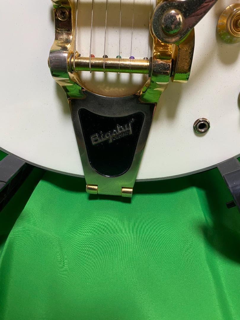 Greg Bennett RL4LTD White　セミアコ