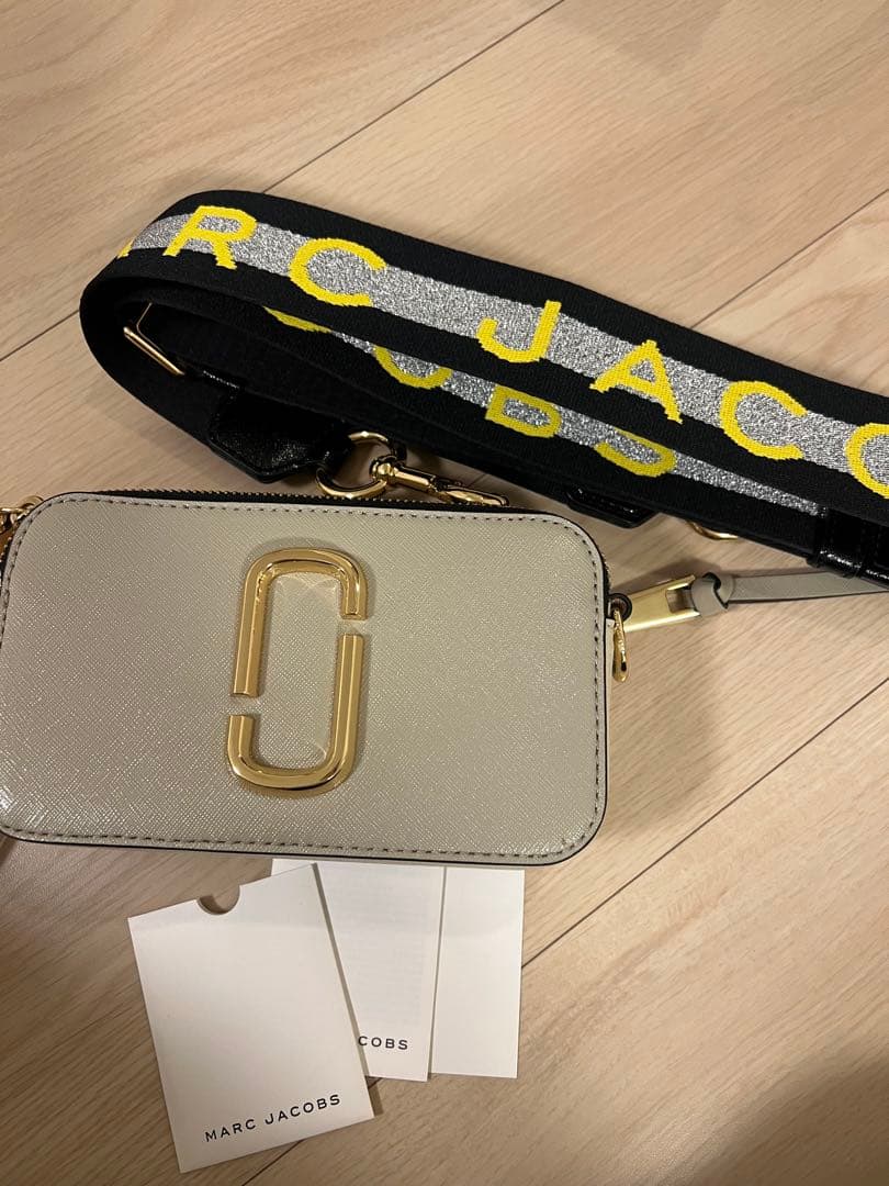 MARC JACOBS バッグ Marc Jacobs Green Leather Medium The Tote Bag Handbag | italist