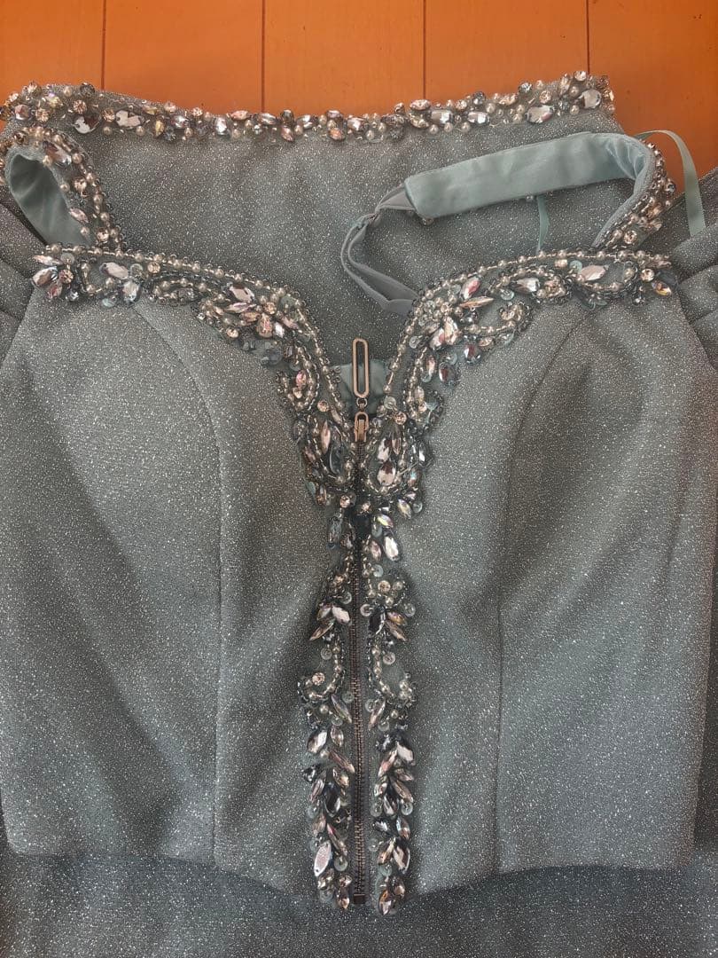 IRMA シルバー ビーズ装飾 オフショルダードレスセット