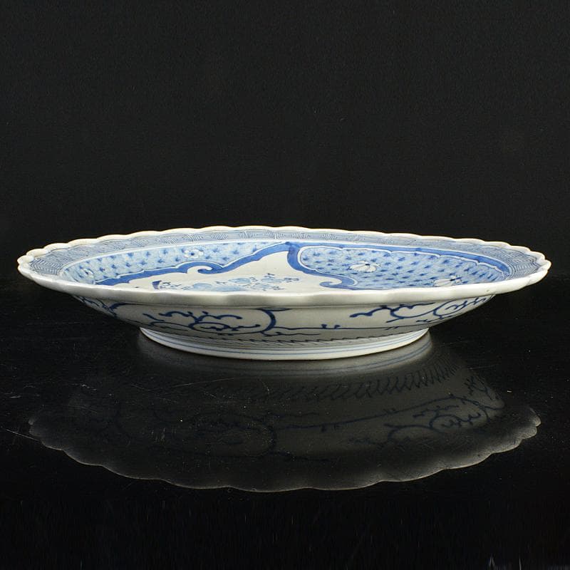 伊万里焼　古伊万里　成化年製款　染付　花蝶文　輪花皿　大皿　V　R5965B