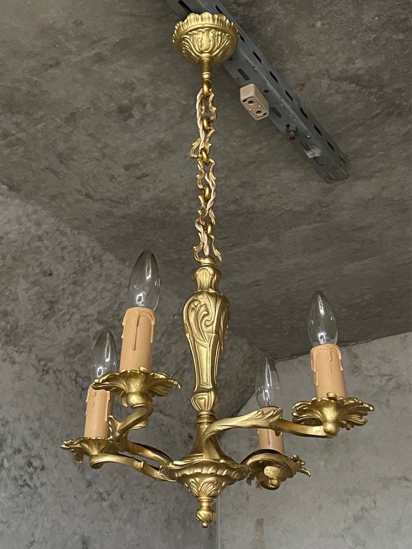 フランス アンティーク シャンデリア 4灯 キャンドル ライト 吊り下げ