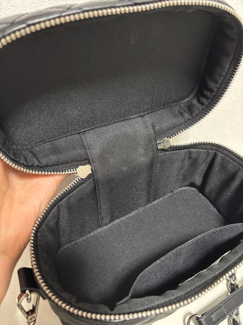 Darich ダーリッチ　キルティングショルダーミニバッグ ブラック　ロゴ