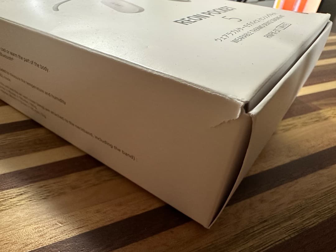 SONY REON POCKET5 箱にダメージあり
