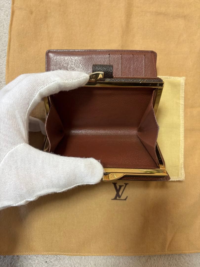 R*E様 LOUIS VUITTON 二つ折り財布 モノグラム　ポルトモネビエヴ