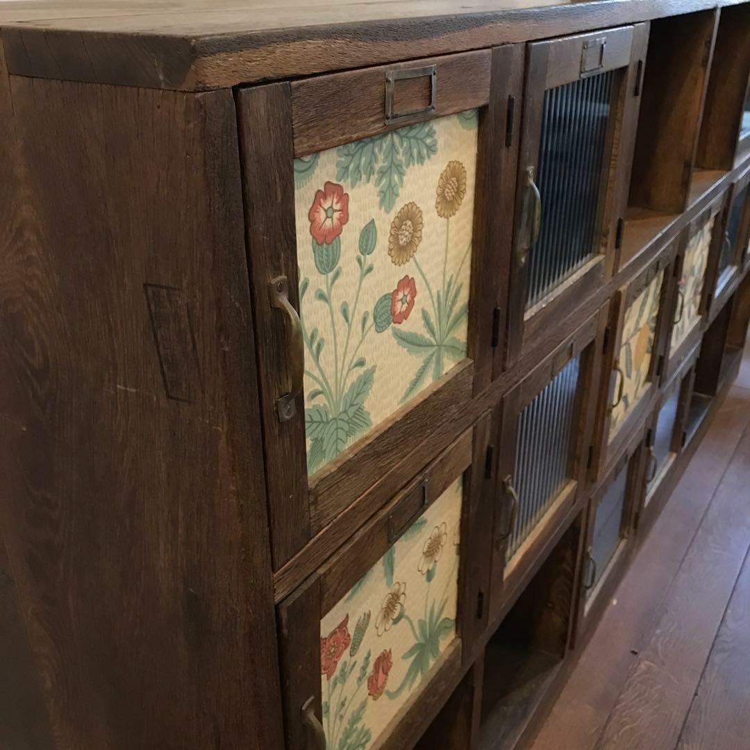 カエル様専用】レトロ木製キャビネット ウィリアムモリス柄 扉付き