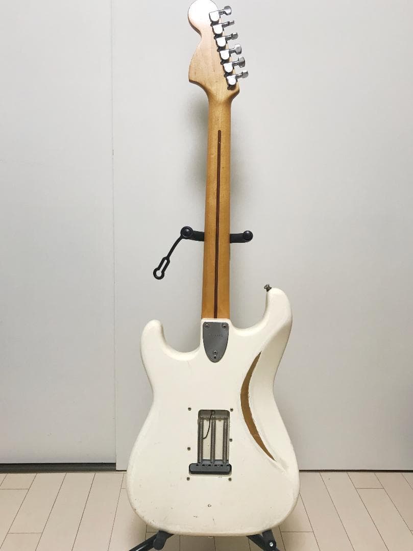 JVシリアル】Squier FENDER エレキギター 節約 ストラトキャスター