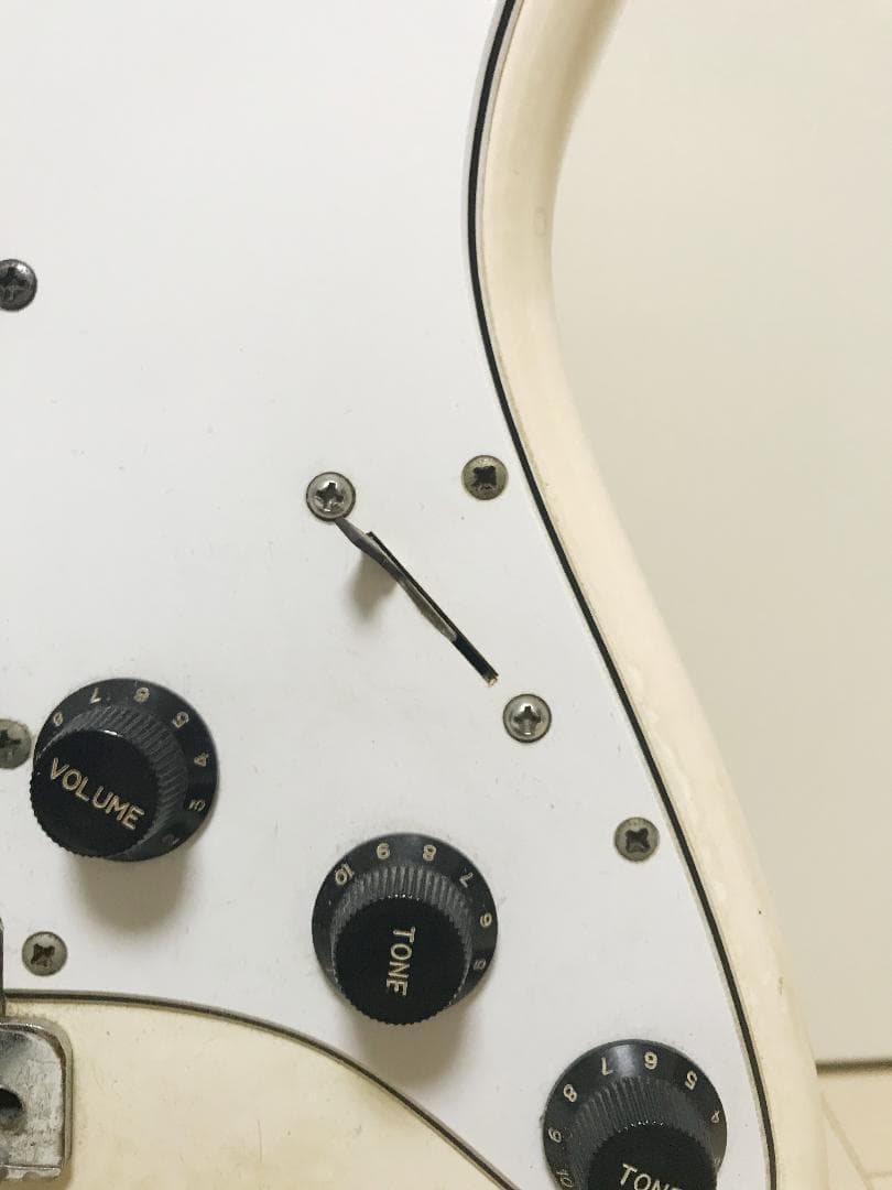 JVシリアル】Squier FENDER エレキギター 節約 ストラトキャスター