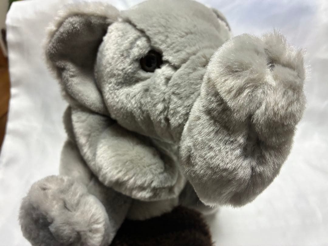 稀少　KORIMCO グレーの象のぬいぐるみ パペット　指人形　新品　ぞうさん