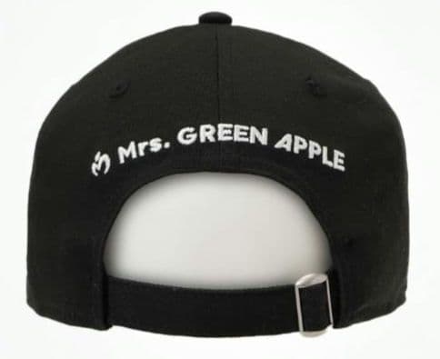 Mrs.GREENAPPLE × NEWERA CAP 