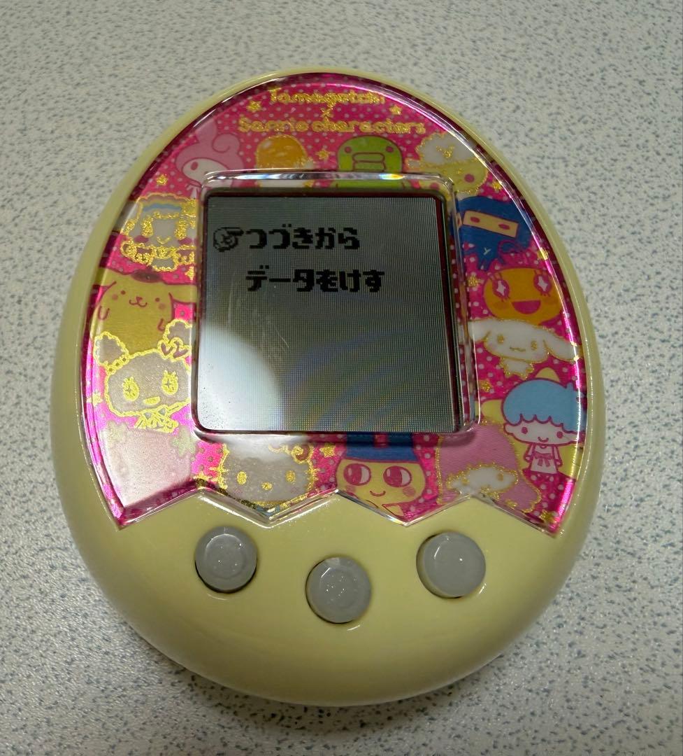 たまごっちみくす サンリオキャラクターズver. ピンク バンダイ