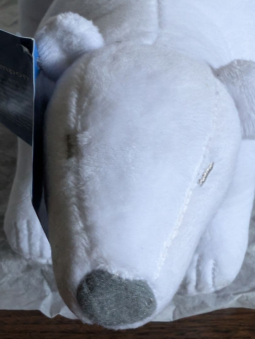 新品オルセー美術館のポンポン シロクマ ぬいぐるみ グッズ 後ろ姿も