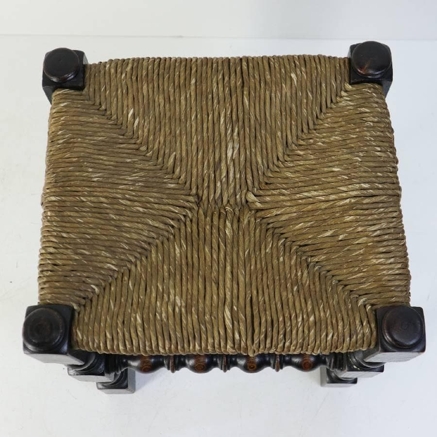 値下輸入家具 スパニッシュバロック調 スピンドルレッグ ラッシュシート スツール