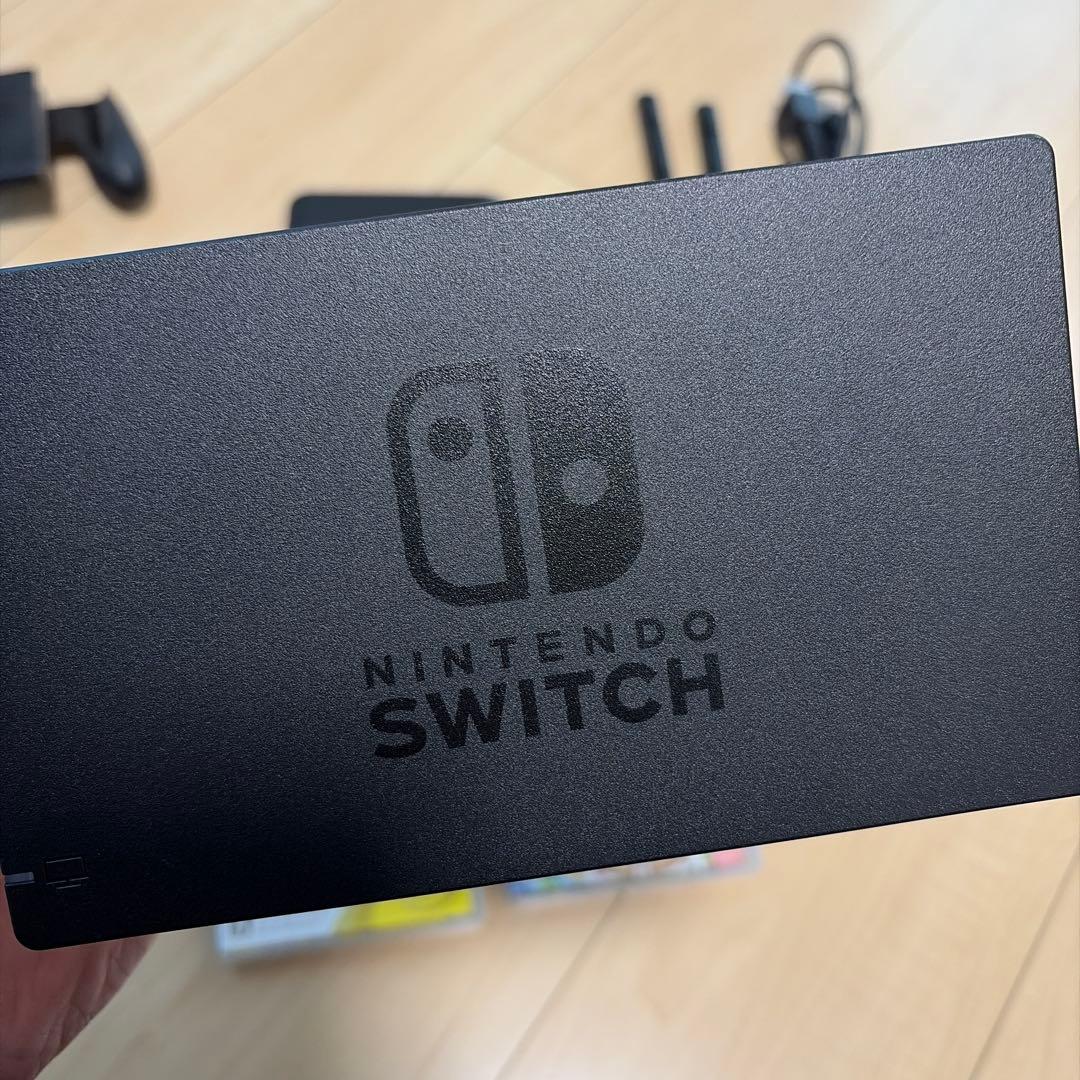 Nintendo Switch 本体 + Joy-Con + ゲーム2本