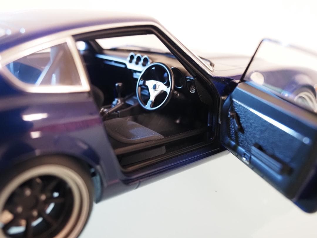 AUTOart 1/18 日産 フェアレディZ 湾岸ミッドナイト 悪魔のZ