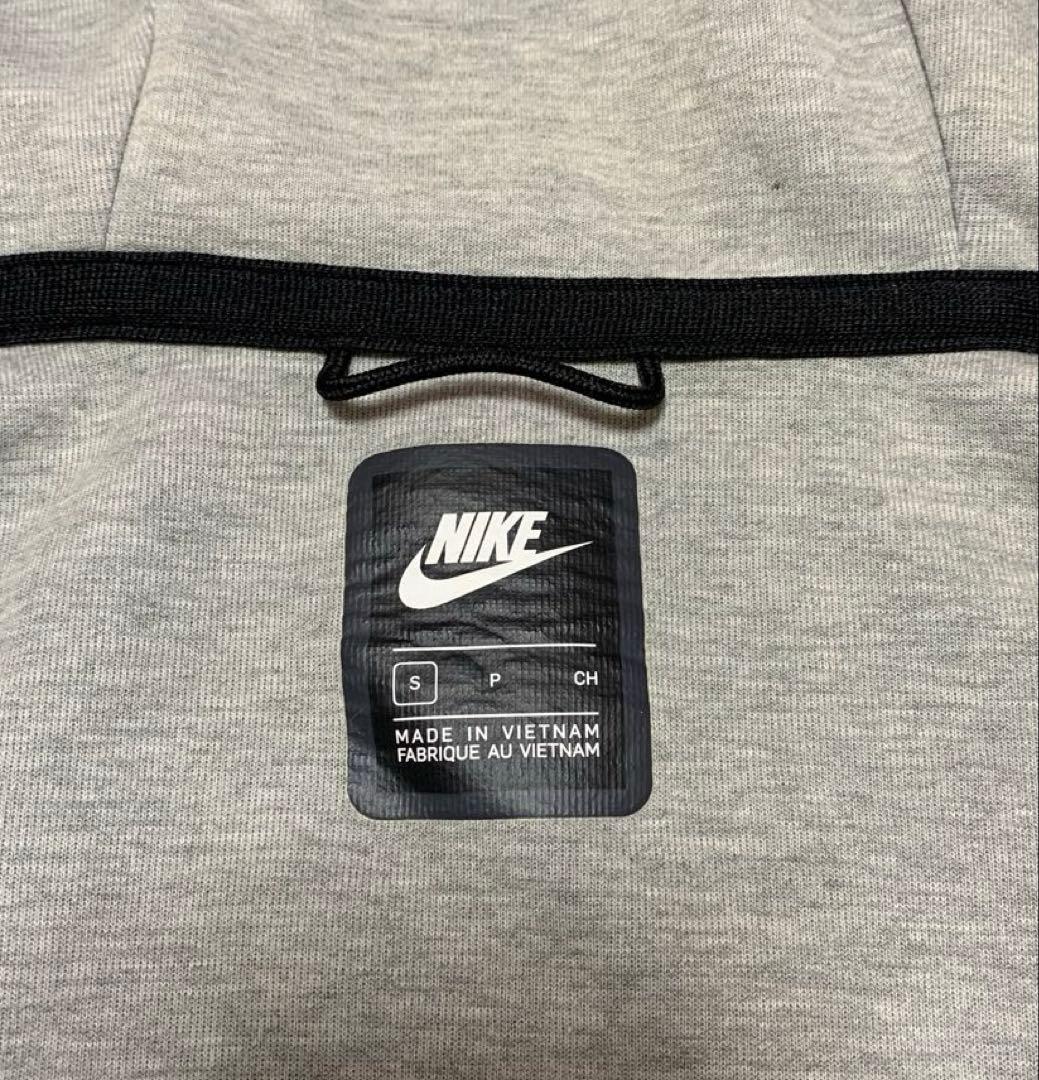 NIKE テックフリース グレー 黒タグ
