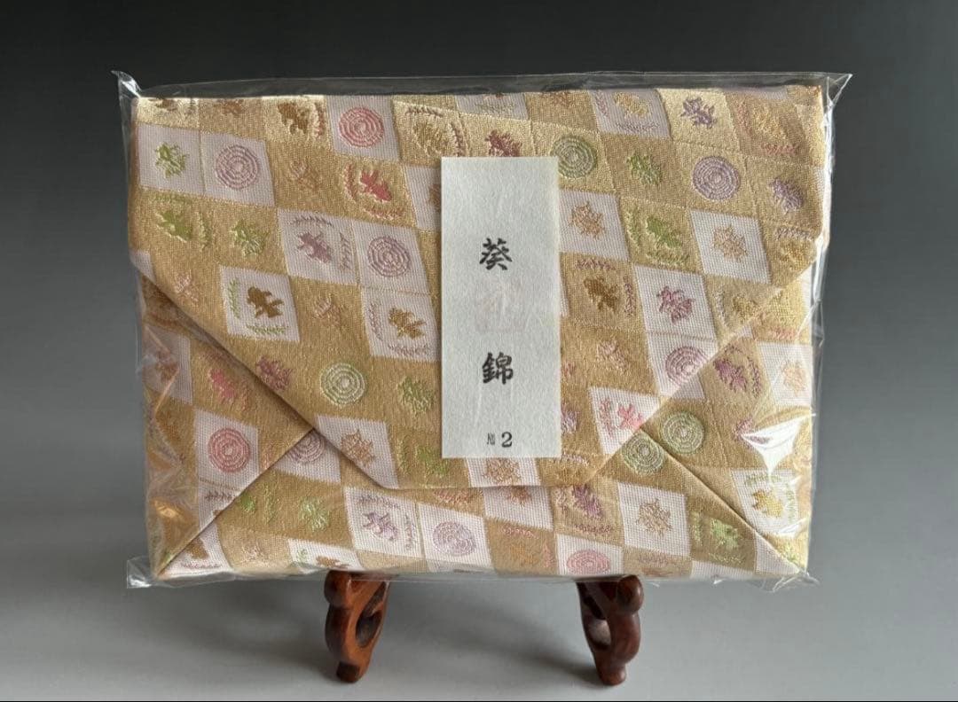 数寄屋袋　桝形牡丹の丸　正絹　他一点