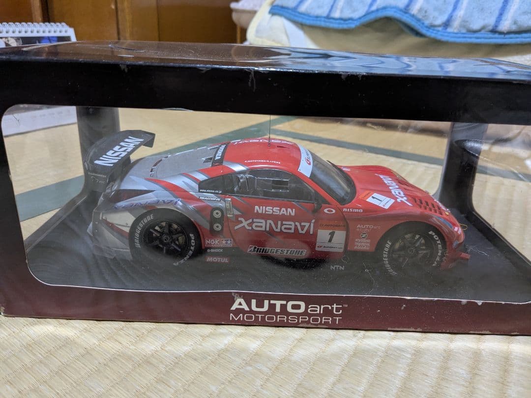 Nissan Xanavi NISMO 1/18 モデルカー