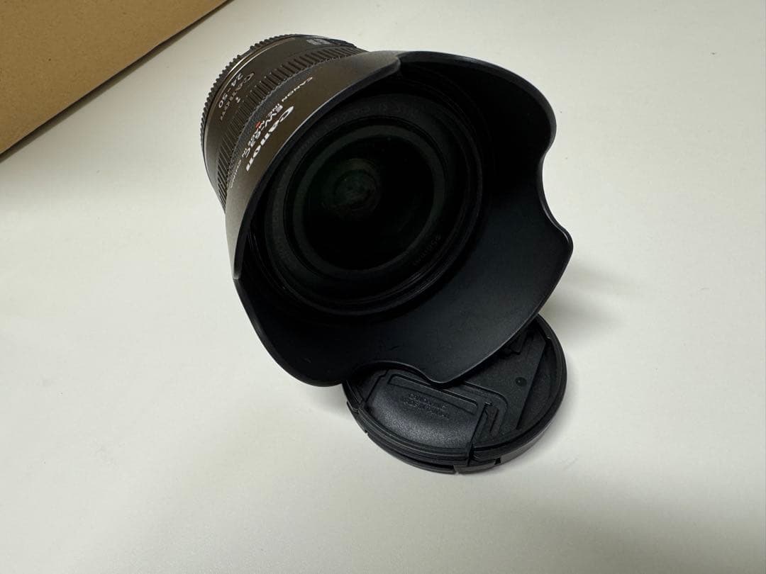 CanonRF24-50mm f4.5-6.3 IS STM フードフィルター付