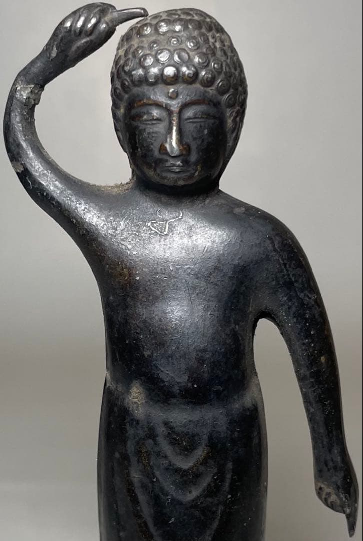 仏教美術　誕生仏　仏像　銅製 　　　k93