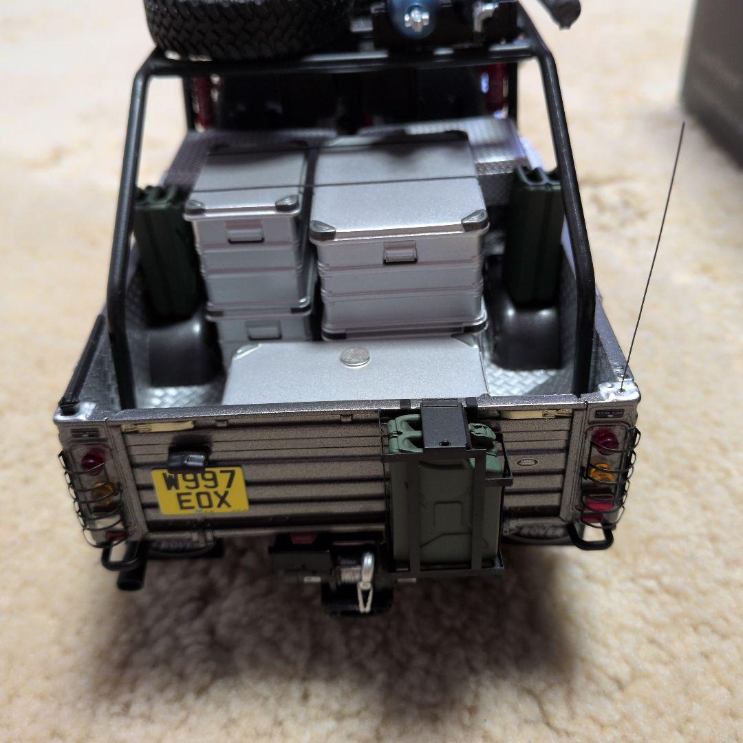 Land Rover Defender Movie Edition ミニカー