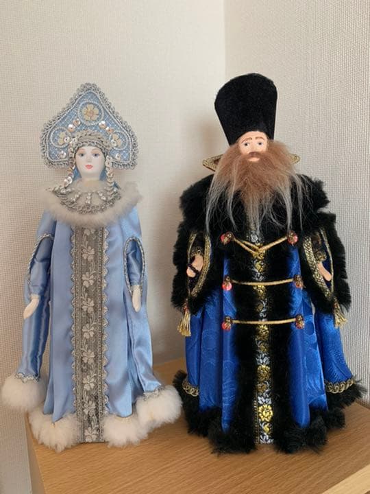 オンライン ロシア 人形 2体